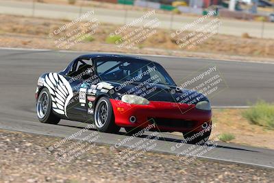 media/Oct-01-2022-Team Topak Racing (Sat) [[f860fb51be]]/2-Inter Low 2/session 1 turn 3/